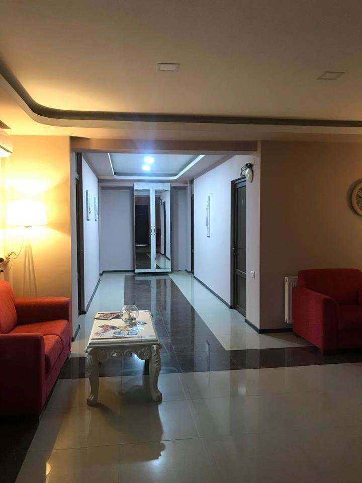 Hotel Caucasus Tbilisi Exteriör bild